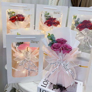 Bó hoa hồng nhũ kim tuyến 3 bông kèm thiệp và túi tặng lễ 20/10 20/11 hoa hồng sáp túi hộp sang trọng