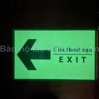 Bảng chỉ dẫn cửa thoát hiểm exit dạ quang (17x30cm)