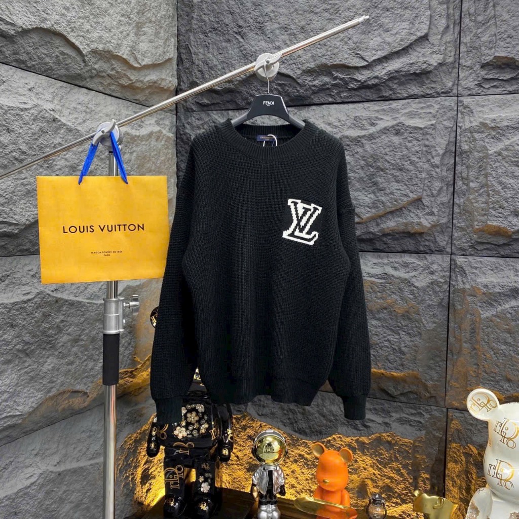 Áo Len Logo Ngực LV ❤ Áo Sweter Chất Len Tăm Dày Dặn Nam Nữ NA579