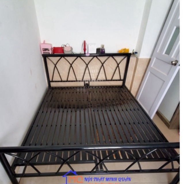 Giường sắt đan chéo 1m8x2m miễn phí vận chuyển nội thành Hà Nội bk 3km