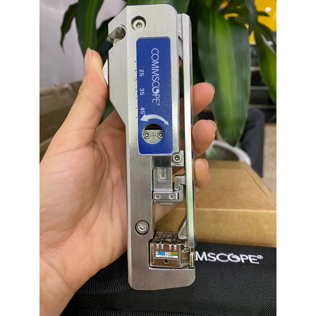 Dụng cụ bấm nhấn ổ mạng, tool nhấn nhân mạng Commscope