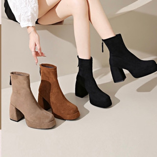   Sẵn 37  Bốt nữ cổ ngắn da lộn ôm chân gót vuông cao 9cm có khoá kéo 