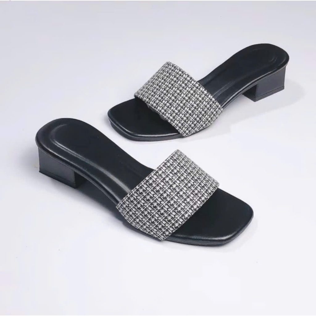 Dép nữ cao 3 phân đế vuông Qoai bố sang trọng, guốc nữ cao 3cm