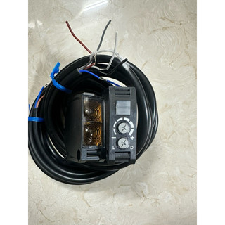 OMRON CẢM BIẾN QUANG OMRON E3JK-TR12-C 24V-240V