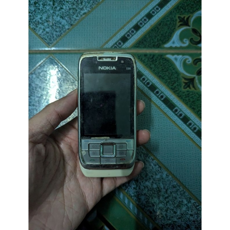 Xác điện thoại Nokia E66 như ảnh
