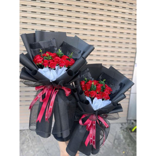 Bó hoa sáp thơm 50 bông giấy đen tại HN M3