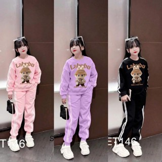 (KHÔNG TÚI)Bộ đồ Nỉ Bé LABUBU Khăn Quàng Cute 3 màu dành cho bé gái size từ 13 -45Kg thích hợp thời tiết Thu Đông Xuân.