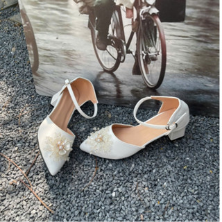 Giày cao gót nữ đẹp đế vuông 5 phân đính nơ hai màu trắng kem A8HĐơn