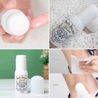 Lăn Khử Mùi Đá Khoáng Soft Stone Nhật Bản