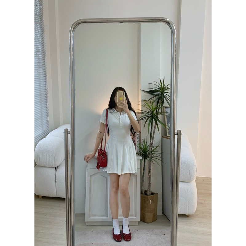 Đầm polo dáng bồng xoè tay ngắn 2 lớp dày dặn, hack dáng trẻ trung năng động. | BigBuy360 - bigbuy360.vn