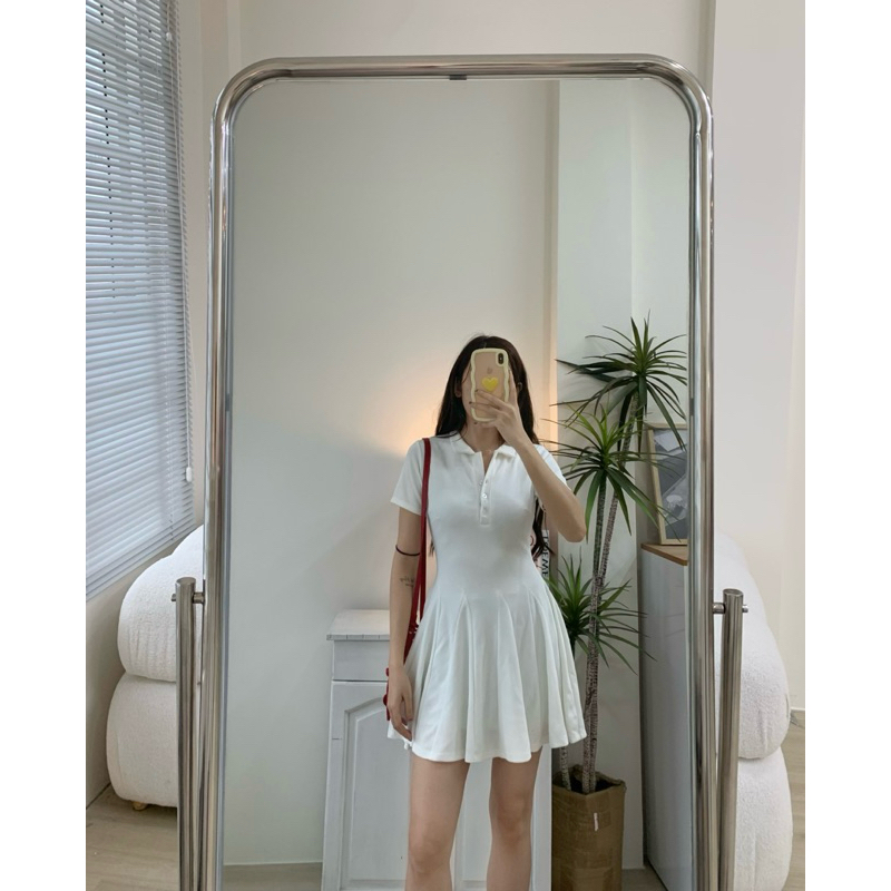 Đầm polo dáng bồng xoè tay ngắn 2 lớp dày dặn, hack dáng trẻ trung năng động. | BigBuy360 - bigbuy360.vn