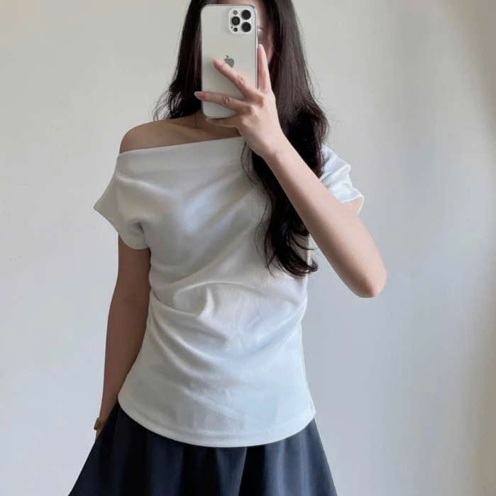 Áo thun nữ lệch vai xếp ly cánh rơi sườn nhún eo điệu đà form vừa chất vải lông thỏ cao cấp A383 SUTANO | BigBuy360 - bigbuy360.vn