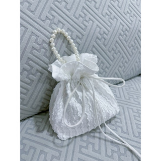 Túi ren hot trend dây rút quai xách ngọc trai làm quà tặng