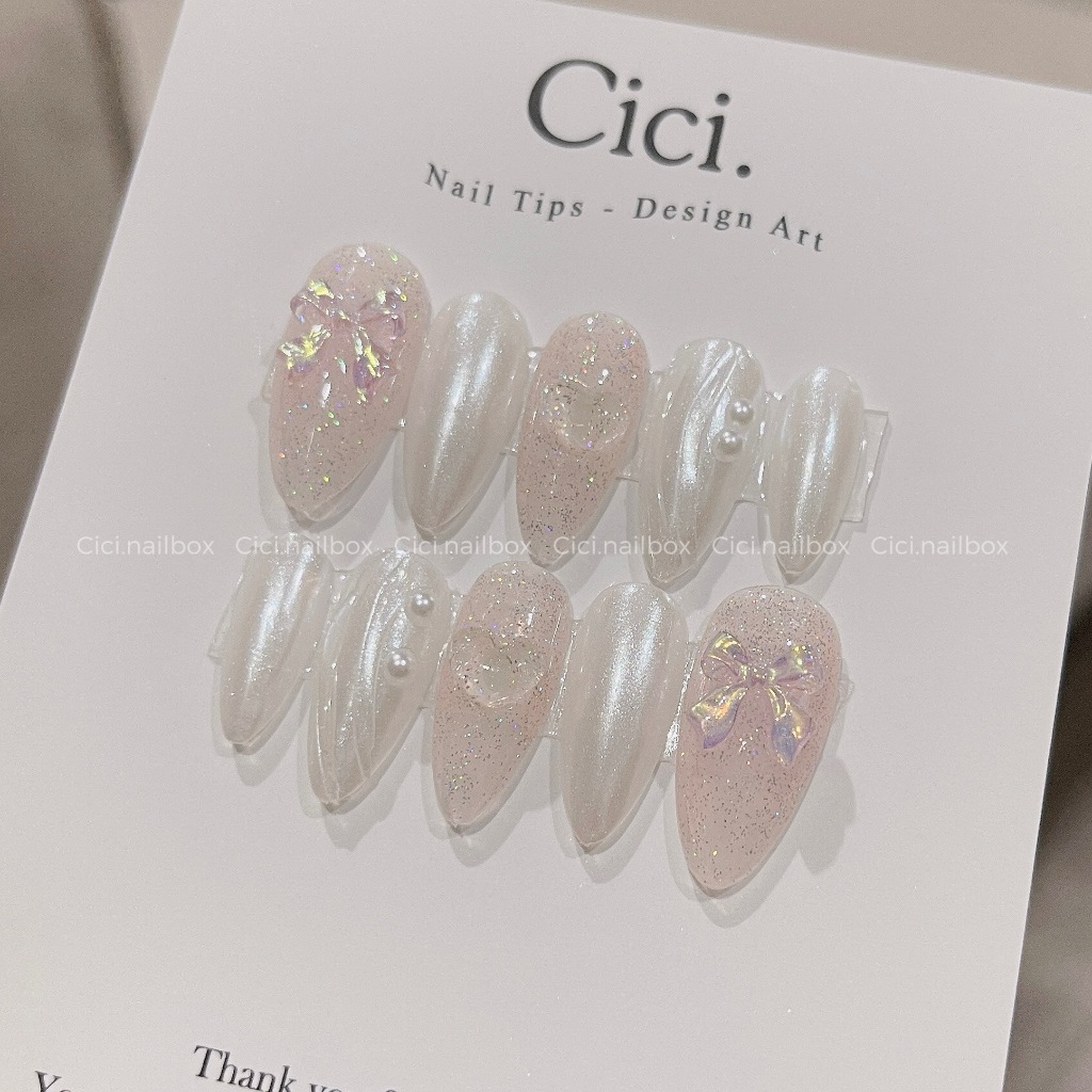 Móng giả thiết kế C173 nhũ hồng cầu vồng mix tráng gương gel nổi chụp kỷ yếu cici nailbox | BigBuy360 - bigbuy360.vn