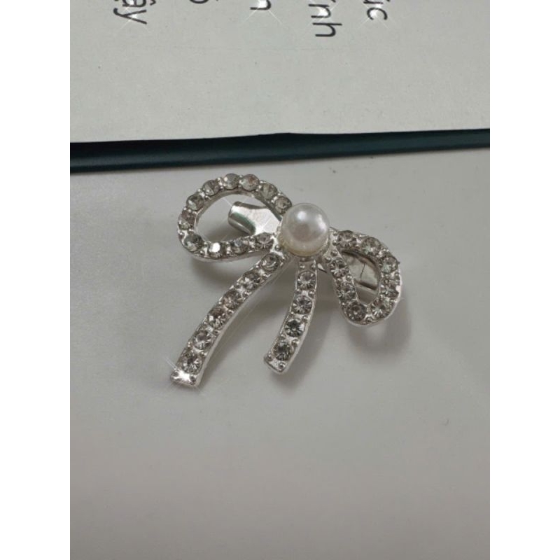 tag nơ cài áo gắn ngọc siêu sáng [video kèm ảnh thật 100%]