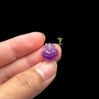 Hồ Ly Thạch Anh Tím, Garnet tự nhiên