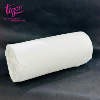 1 bịch bông gòn 1kg để bọc gốc giữ nước bó hoa, giúp cho hoa tươi lâu hơn, nhiều lớp giúp tiết kiệm hơn