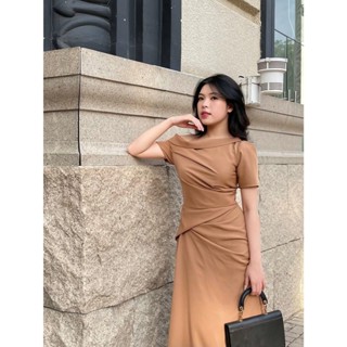Đầm nữ hở vai 1 bên cách điệu có tay Ellie Dress | HÀ CÚC