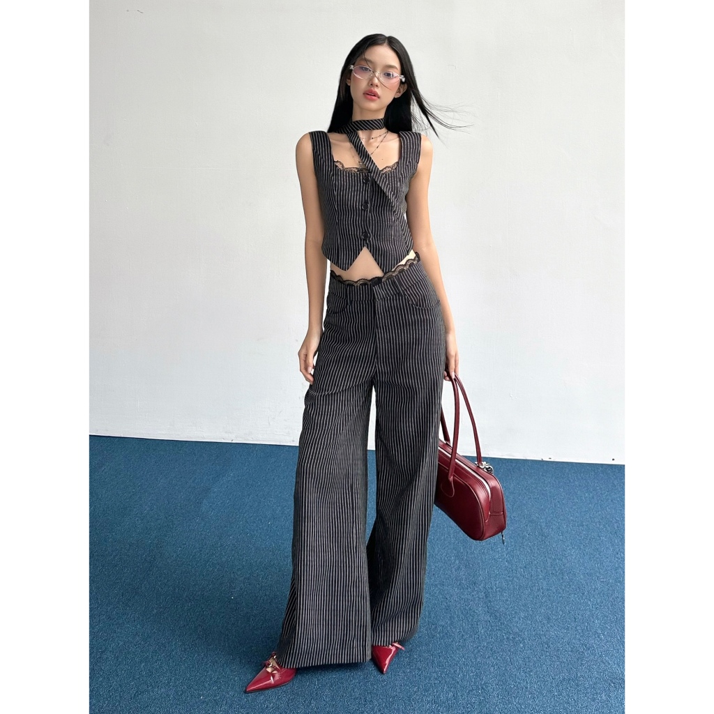 Quần Sọc Đen Ống Suông Phối Ren Lưng - HOO DESIGN