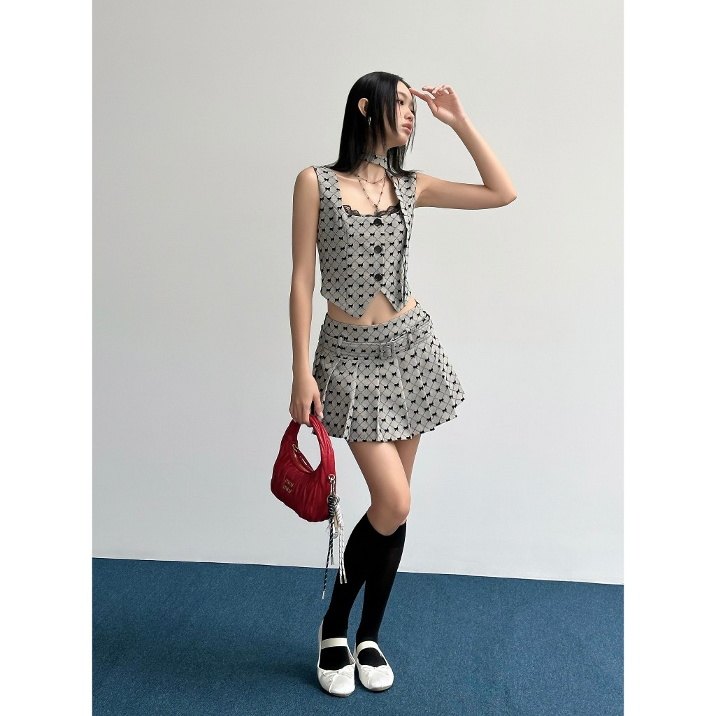 Chân Váy Ngắn Xếp Ly Phối Dây Lưng Màu Xám Nơ - HOO DESIGN