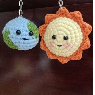 Móc khoá đôi Trái Đất và Mặt Trời - Móc khoá handmade