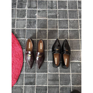 ( CÓ SẴN ) Giày Loafer nữ da lì mũi nhọn đính charm đế 3cm Dapai