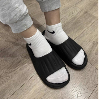 TẤT NI.K.E TRẮNG ĐEN CỔ NGẮN