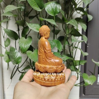 Tượng phật a di đà để ô tô gỗ bách thơm