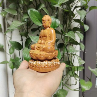 Tượng phật a di đà để ô tô gỗ bách thơm