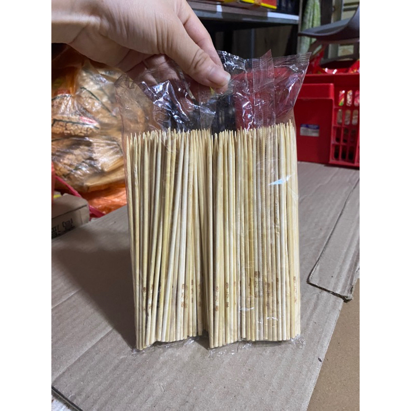 Que gỗ xiên xúc xích, lạp sườn Hà Khẩu. (15cm)