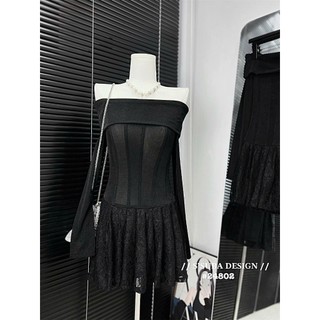 Váy nhúng trễ vai tay dài phối ren