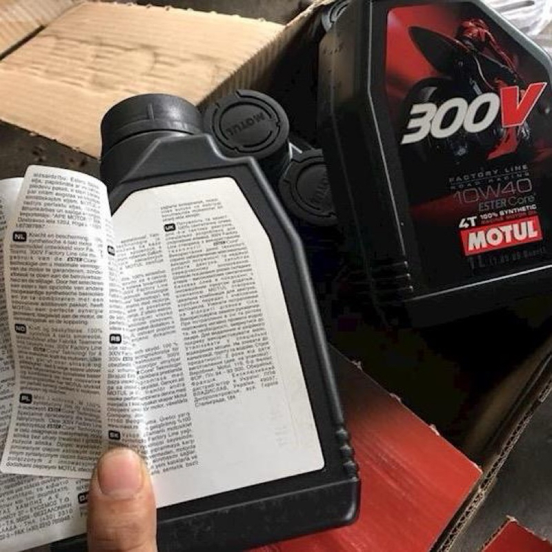 Nhớt Motul 300V 10w40 - Tem 3 Lớp Dầu Nhớt