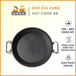 Chảo Gang Tròn Có Tai Inox Chống Dính Kèm Đế Gỗ Tiện Dụng HuyCook Có Độ Bền Cao, Độ Nóng Cao Làm Bò né, bò bít tết...