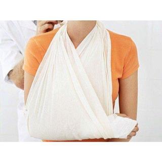 Băng Y Tế Tam Giác Kích Thước 80x80Cm