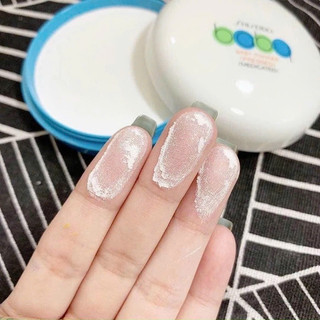 Phấn rôm baby shiseido