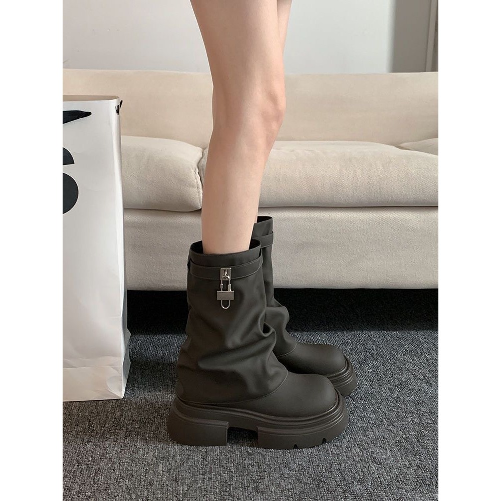 Giày Boot Nữ Đế Dày Cổ Ngắn Thời Trang Hàn Quốc Mới