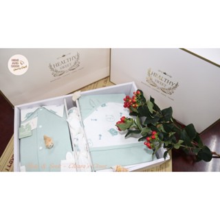 (HÀNG CAO CẤP CÓ SẴN) Set đồ sơ sinh quà tặng bốn mùa họa tiết gấu cho bé 3-6m với 22 chi tiết cotton có hộp sang chảnh