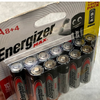 Bộ 12 pin tiểu Energizer Alkaline AA E91 BB8+4
