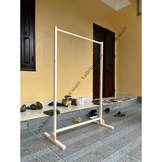 Kệ treo quần áo bằng gỗ, kệ treo quần áo decor chụp ảnh sản phẩm, Sào Treo Quần Áo Gỗ Thông Kệ Treo Đồ Decor Studio