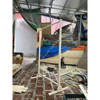 Kệ gỗ treo quần áo, kệ treo đồ chụp ảnh mẫu