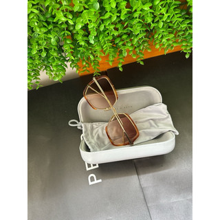 Sale - Kính mát gọng vuông Oversized Square Butterfly