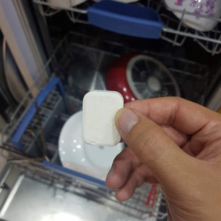 Viên rửa bát Klar (hộp 25 viên) - không mùi, dùng cho máy rửa bát