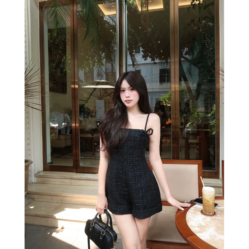 Set bộ đùi 2 dây Jumpsuit dạ tweed đen dệt ánh kim lấp lánh Cao cấp By QuynhTrangBasic