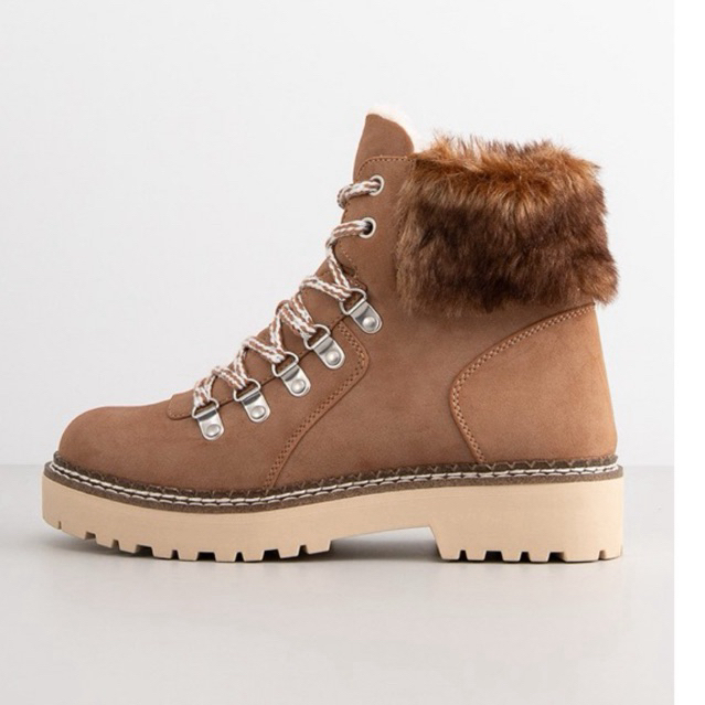 Giày bốt nữ cổ lông đi tuyết xuất dư xịn xuất Đức chuẩn chính hãng Tamaris - combat boot đế đúp thấp