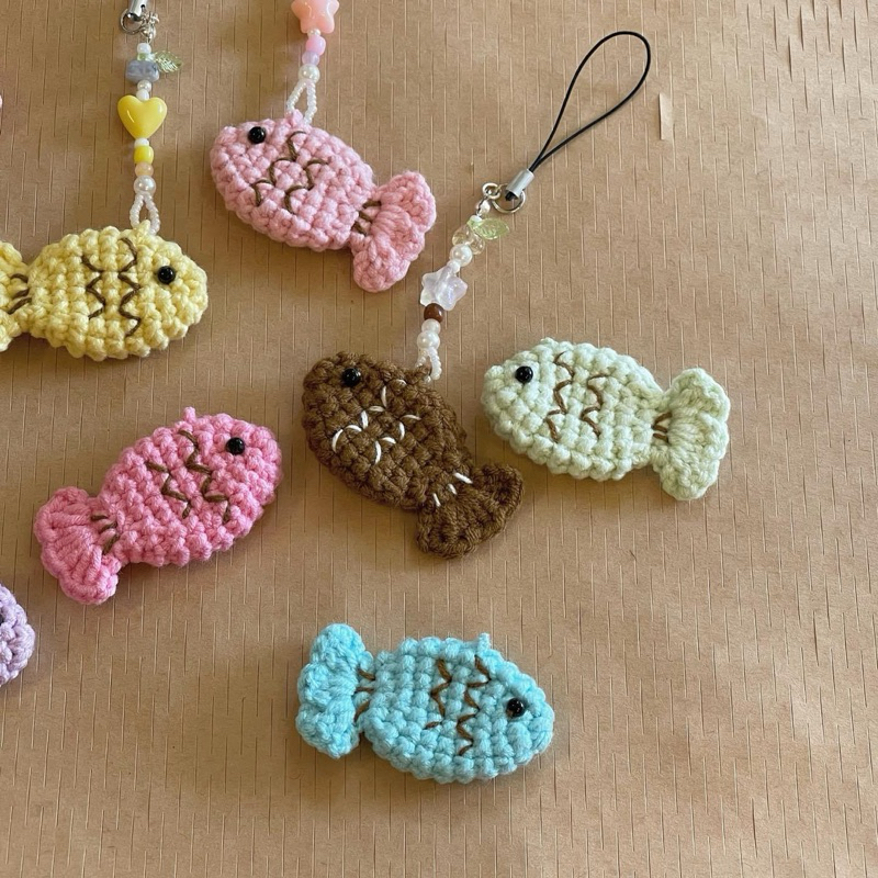 MÓC KHOÁ CON CÁ BẰNG LEN, DÂY ĐEO ĐIỆN THOẠI CON CÁ HANDMADE, CÁ VÀNG LEN, CÁ LEn ĐỦ MÀU, MÓC KHOÁ Đ