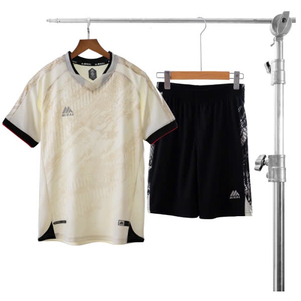 Áo Đá Bóng, Đồ Đá Banh Không Lôgô MK Màu Vàng Có In Tên Số - Sport Shop