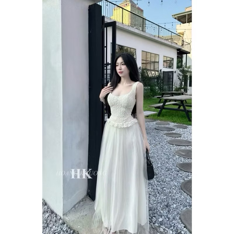 ĐẦM NỮ DÁNG DÀI REN PHỐI VOAN DỰ TIỆC