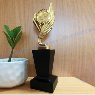 CÚP KIM LOẠI QUẢ CẦU