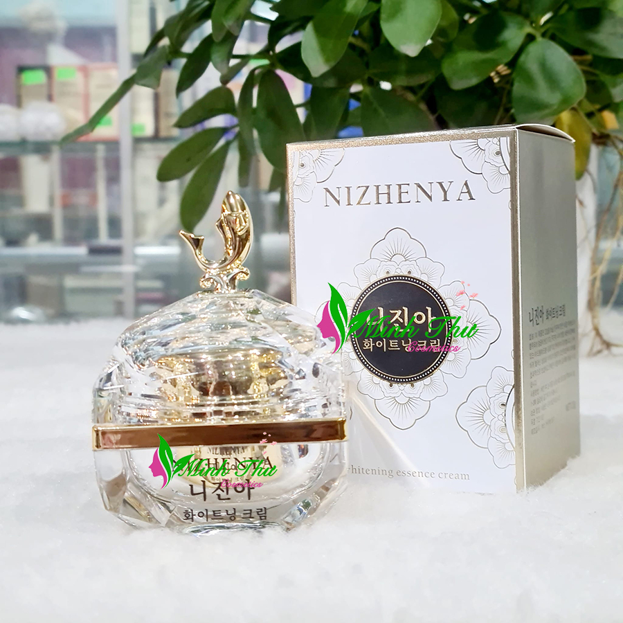 Nizhenya - Kem dưỡng da ngày đêm Nizhenya hình nắp cá
