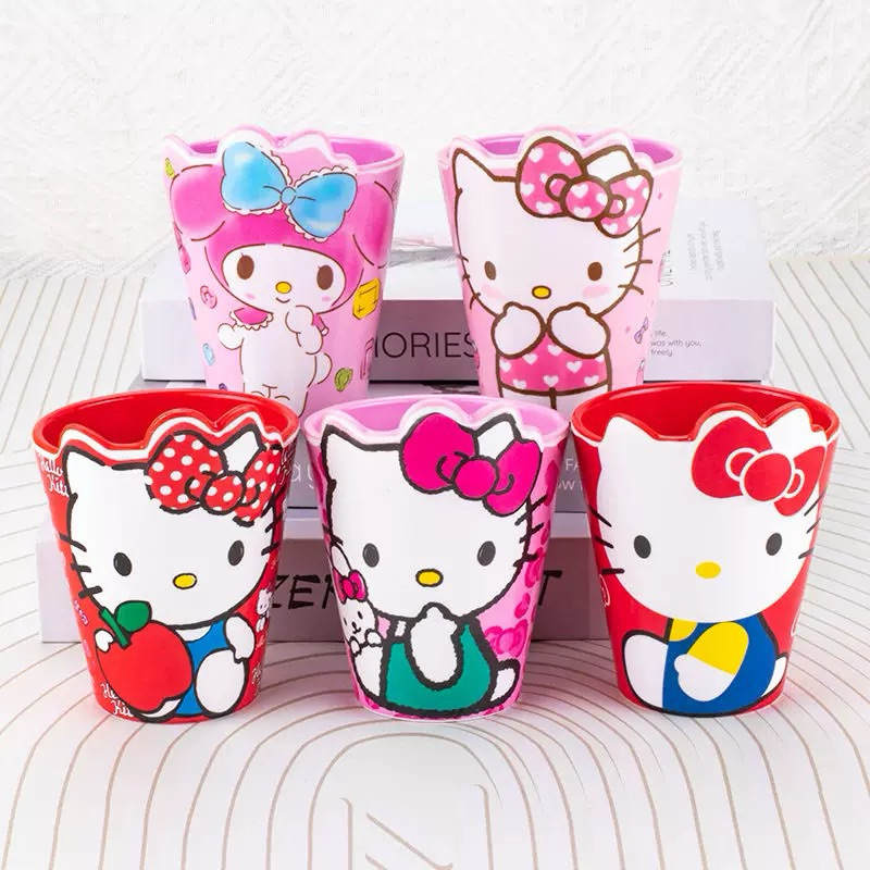 ☘️𝗡𝗘𝗪☘️ Ly nhựa 3D - ống hút Hello Kitty - Doremon Doraemon - Melody